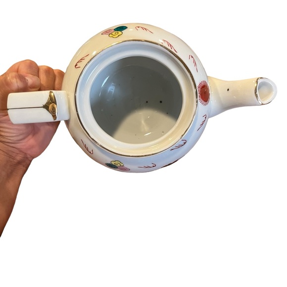 Dragonware Teapot No Lid, White Ceramic - Picture 6 of 8